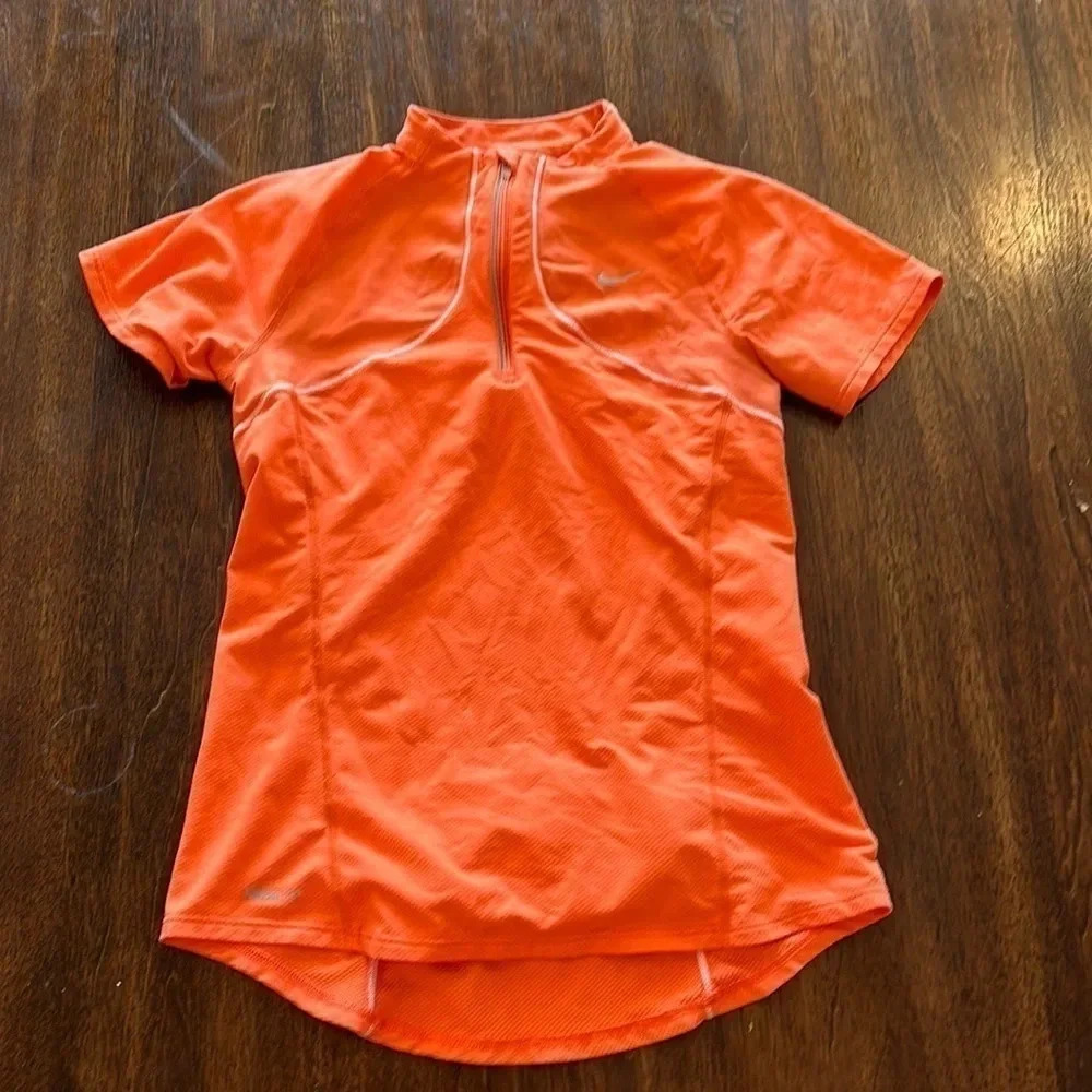 NikeFIT women’s‎ running cycling top XS